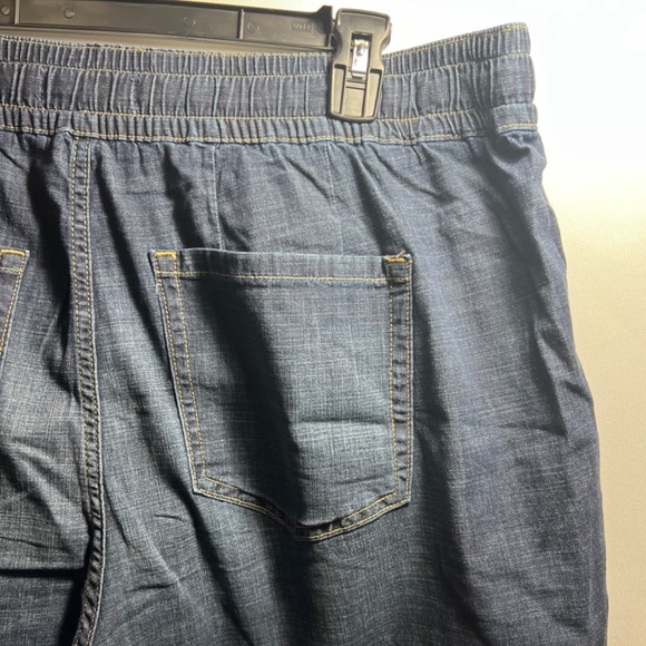 NWT Lane Bryant Wide Leg jeans, Mid Rise 20 Short - Picture 3 of 6